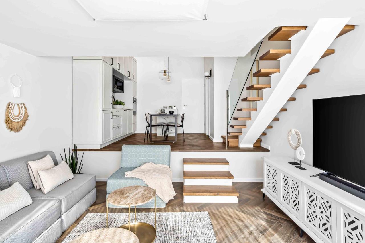 Elegant Duplex With Parking By Beachfront Stay Herzliya ภายนอก รูปภาพ