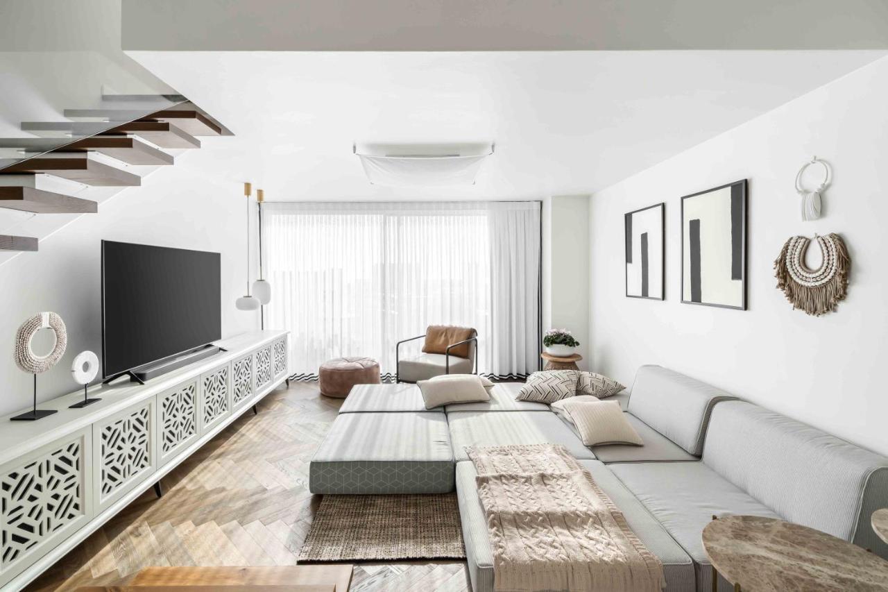 Elegant Duplex With Parking By Beachfront Stay Herzliya ภายนอก รูปภาพ